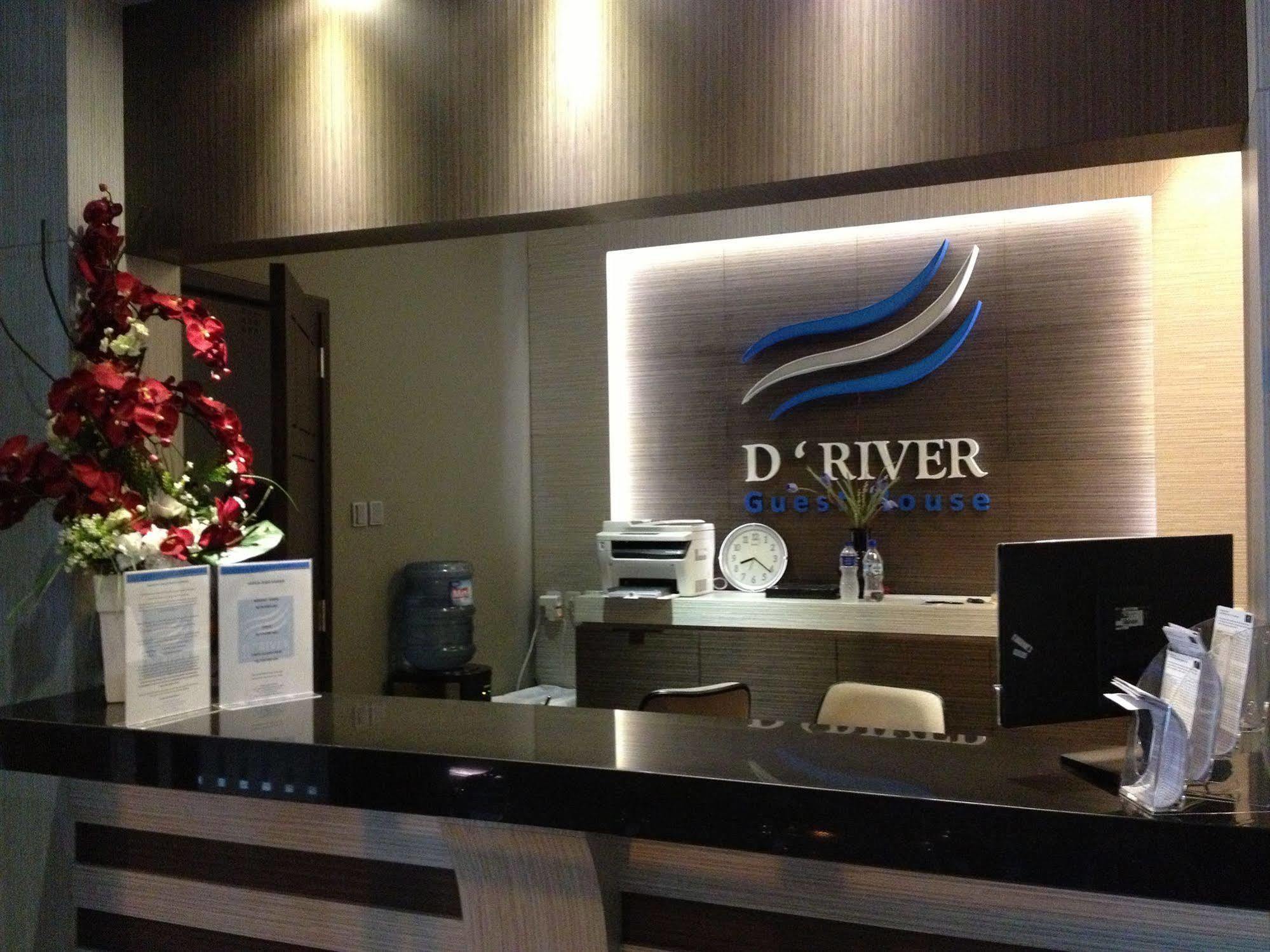 D River Pensión Bandung Exterior foto